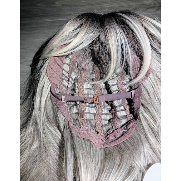 26in Brown to Blonde Wavy Wig – New Ombre Long Hairpiece – Never Worn main image 6